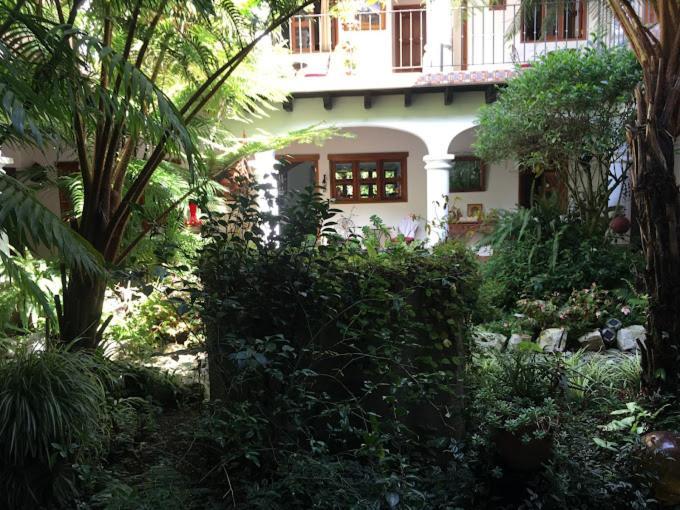 Hotel Y Jardines Casa Buho アンティグア・グアテマラ エクステリア 写真