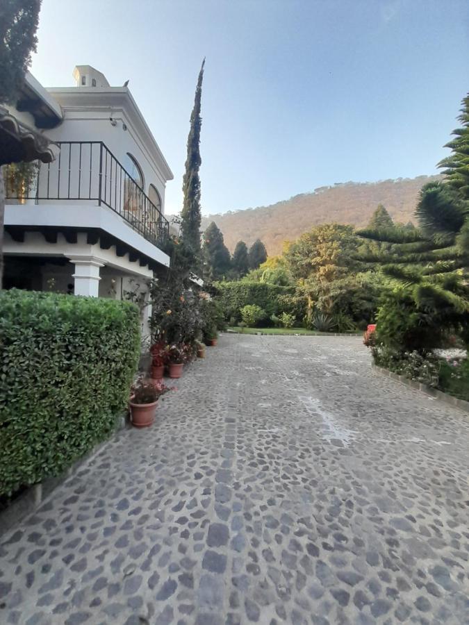 Hotel Y Jardines Casa Buho アンティグア・グアテマラ エクステリア 写真
